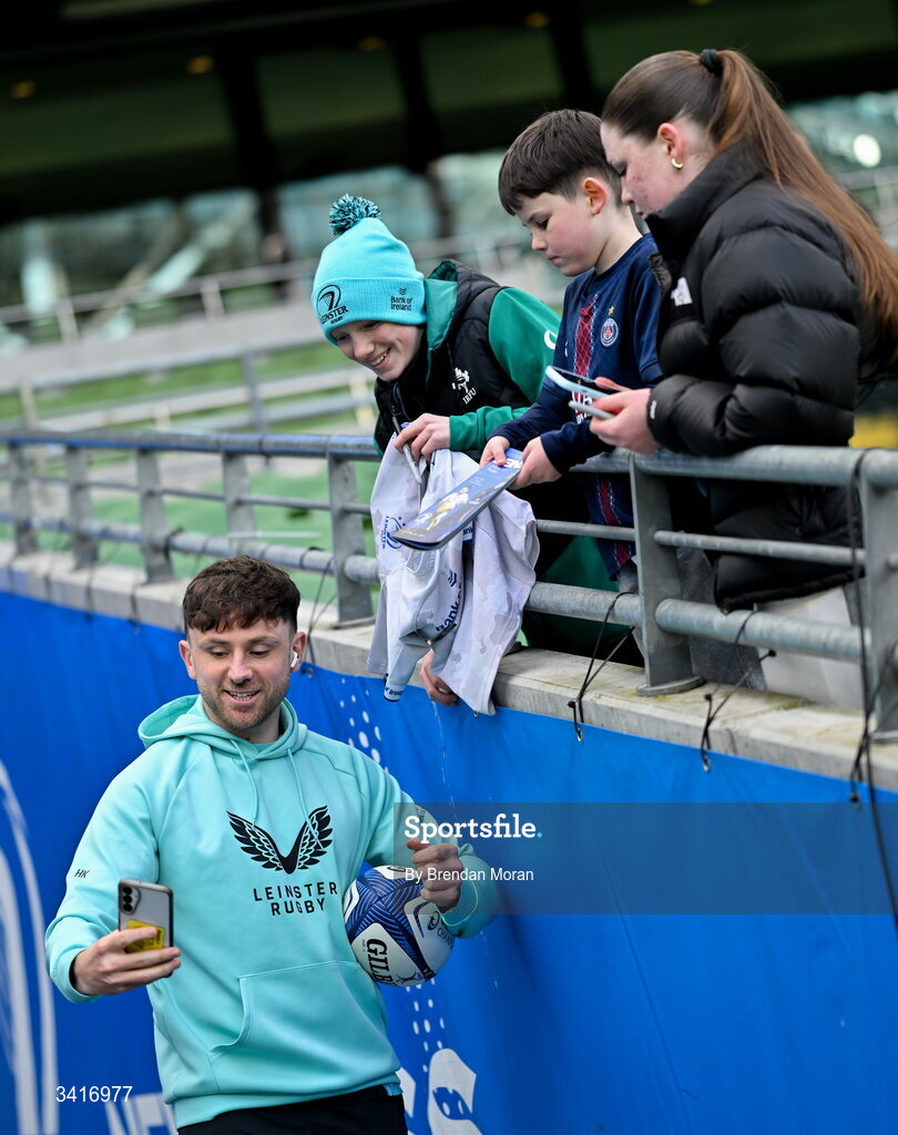 5 April 2026; Hugo Keenan of Leinster takes a selfie with suporters before the Investec Champions Cup match between Leinster and Edinburgh at the Aviva Stadium in Dublin. Photo by Brendan Moran/Sportsfile