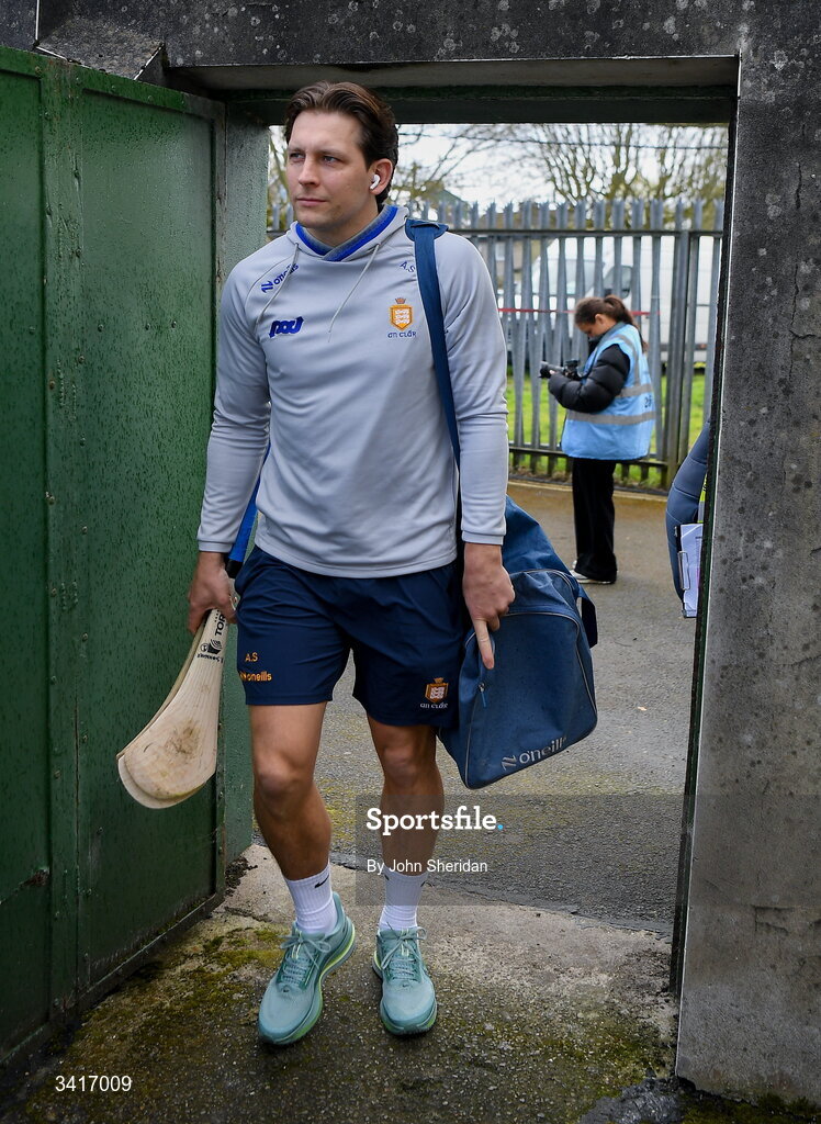 5 April 2026; Aron Shanagher of Clare arrives before the Allianz Hurling League Division 1B final match between Clare and Dublin at TUS Gaelic Grounds in Limerick. Photo by John Sheridan/Sportsfile
