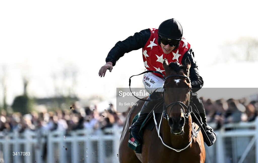 5 April 2026; Jockey Cian Quirke and mount Fleur In The Park on their way to winning the WillowWarm Gold Cup during day two of the Fairyhouse Easter Festival at Fairyhouse Racecourse in Ratoath, Meath. Photo by Seb Daly/Sportsfile