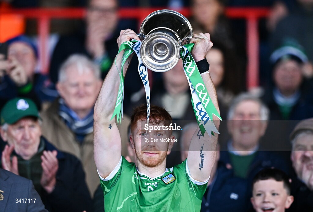 5 April 2026; Limerick captain Cian Lynch lifts the cup after the Allianz Hurling League Division 1A final match between Limerick and Cork at TUS Gaelic Grounds in Limerick. Photo by Ben McShane/Sportsfile