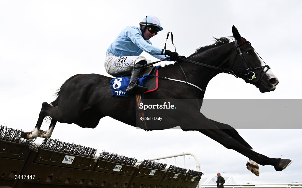 6 April 2026; Jet To Monte Carlo, with Donagh Meyler up, jumps the last on their way to winning the Farmhouse Foods Novice Handicap Hurdle during day three of the Fairyhouse Easter Festival at Fairyhouse Racecourse in Ratoath, Meath. Photo by Seb Daly/Sportsfile
