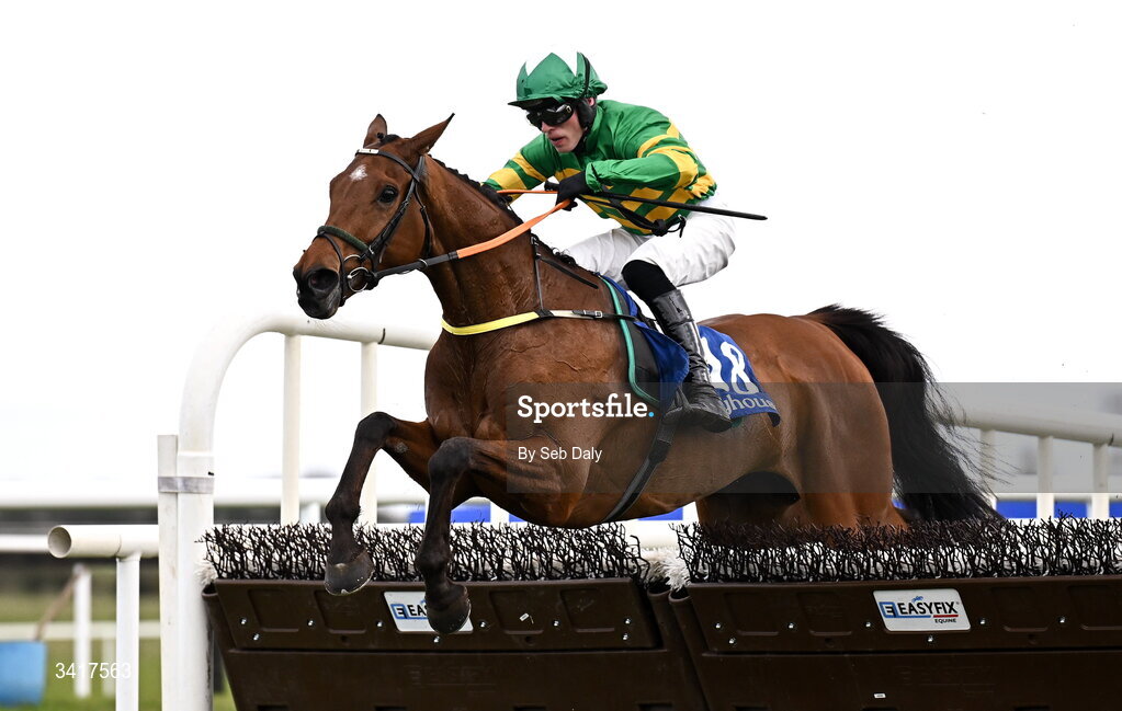 6 April 2026; Fierce Handay, with Harry Cobden up, jumps the last on their way to winning the Fairyhouse Steel Handicap Hurdle during day three of the Fairyhouse Easter Festival at Fairyhouse Racecourse in Ratoath, Meath. Photo by Seb Daly/Sportsfile