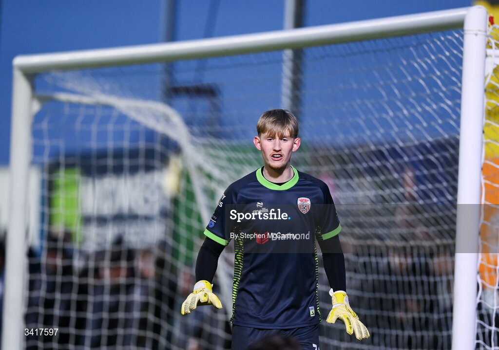 3 April 2026; Derry City goalkeeper Eddie Beach during the SSE Airtricity Men's Premier Division match between Galway United and Derry City at Eamonn Deacy Park in Galway. Photo by Stephen McCarthy/Sportsfile