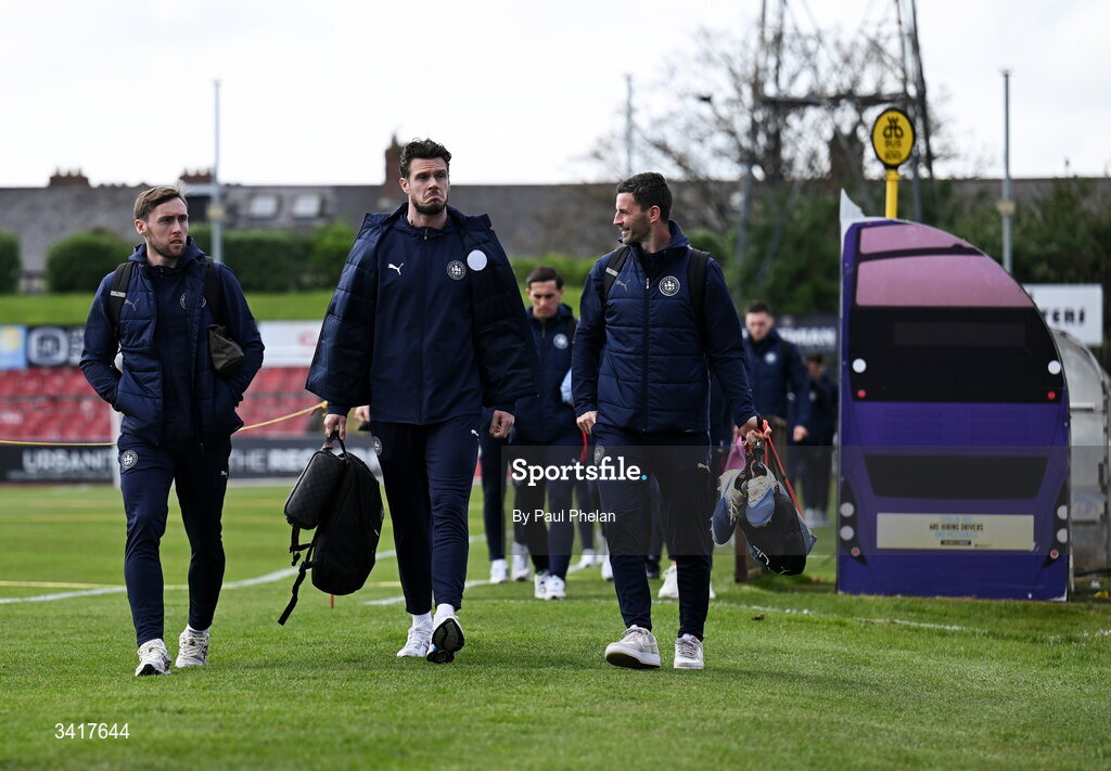 6 April 2026; Jordan Houston, Kevin Long and Pádraig Amond of Waterford arrive before the SSE Airtricity Men's Premier Division match between Bohemians and Waterford at Dalymount Park in Dublin. Photo by Paul Phelan/Sportsfile