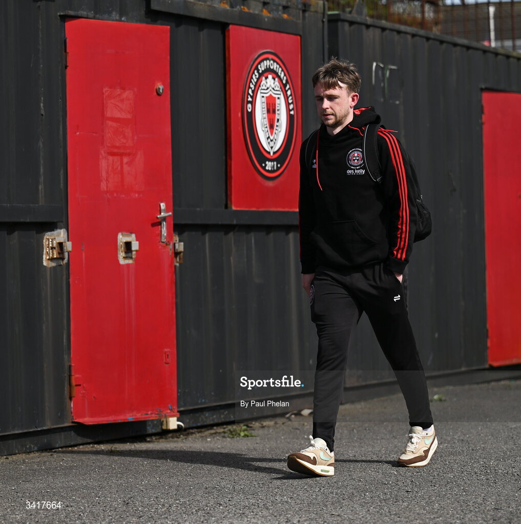 6 April 2026; Darragh Power of Bohemians arrives before the SSE Airtricity Men's Premier Division match between Bohemians and Waterford at Dalymount Park in Dublin. Photo by Paul Phelan/Sportsfile