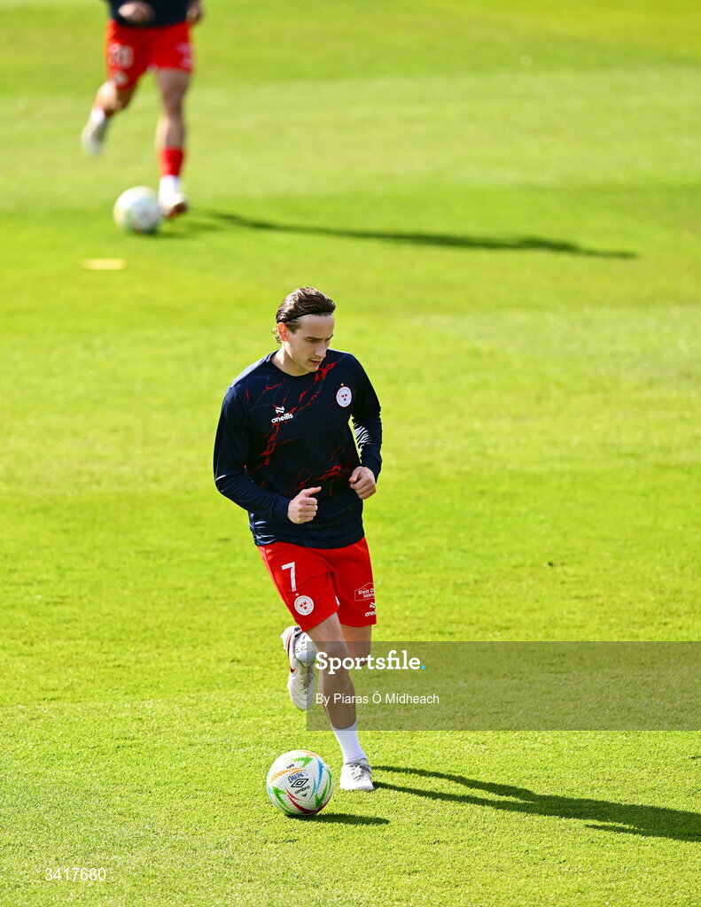 6 April 2026; Harry Wood of Shelbourne before the SSE Airtricity Men's Premier Division match between Shamrock Rovers and Shelbourne at Tallaght Stadium in Dublin. Photo by Piaras Ó Mídheach/Sportsfile