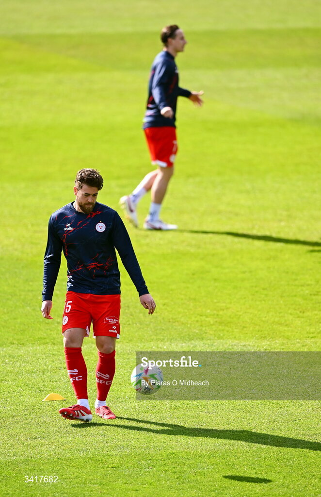 6 April 2026; Sam Bone of Shelbourne before the SSE Airtricity Men's Premier Division match between Shamrock Rovers and Shelbourne at Tallaght Stadium in Dublin. Photo by Piaras Ó Mídheach/Sportsfile