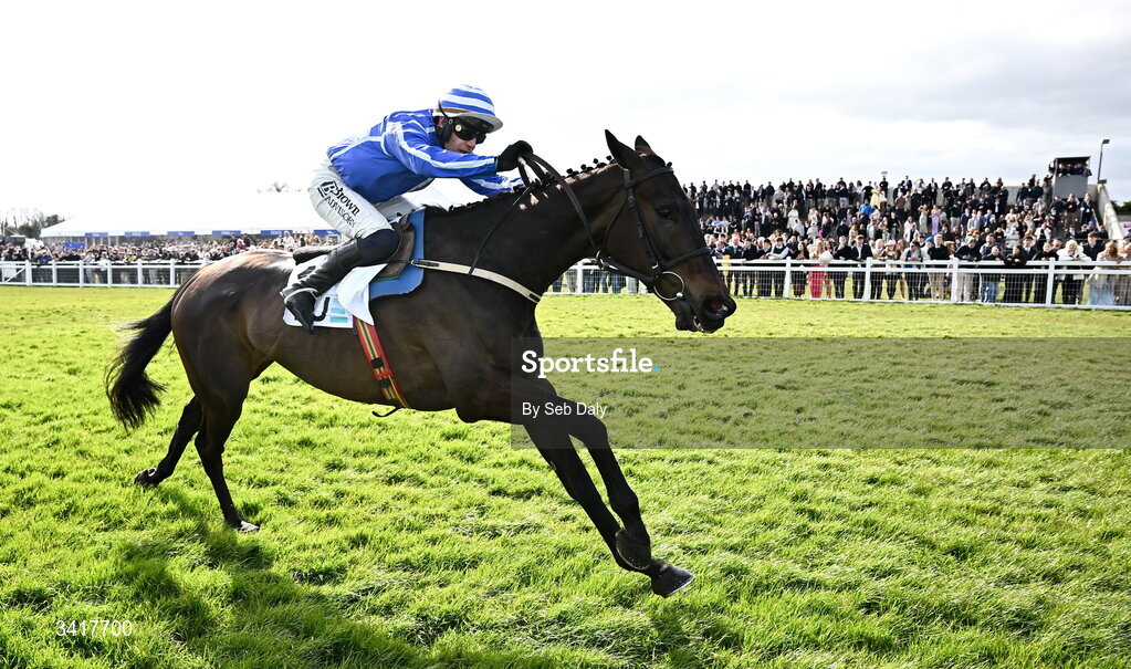 6 April 2026; Energumene, with Paul Townend up, on their way to winning the Underwriting Exchange Fairyhouse Steeplechase during day three of the Fairyhouse Easter Festival at Fairyhouse Racecourse in Ratoath, Meath. Photo by Seb Daly/Sportsfile