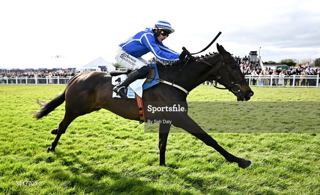 6 April 2026; Energumene, with Paul Townend up, on their way to winning the Underwriting Exchange Fairyhouse Steeplechase during day three of the Fairyhouse Easter Festival at Fairyhouse Racecourse in Ratoath, Meath. Photo by Seb Daly/Sportsfile