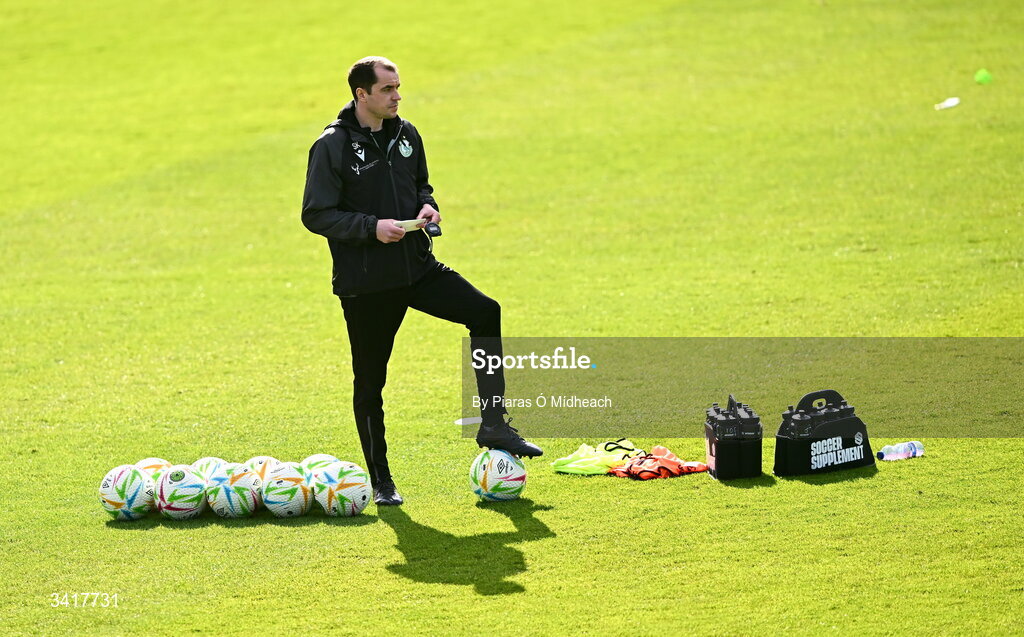 6 April 2026; Shamrock Rovers coach Sean Kavanagh before the SSE Airtricity Men's Premier Division match between Shamrock Rovers and Shelbourne at Tallaght Stadium in Dublin. Photo by Piaras Ó Mídheach/Sportsfile