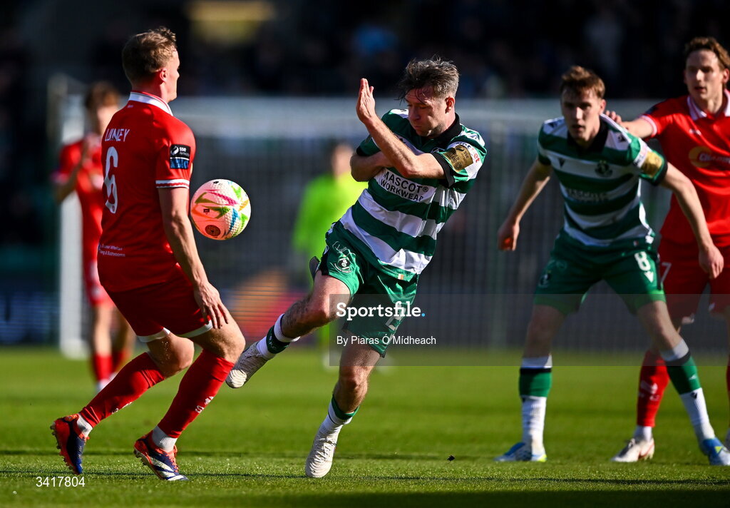 6 April 2026; Jack Byrne of Shamrock Rovers in action against JJ Lunney of Shelbourne during the SSE Airtricity Men's Premier Division match between Shamrock Rovers and Shelbourne at Tallaght Stadium in Dublin. Photo by Piaras Ó Mídheach/Sportsfile