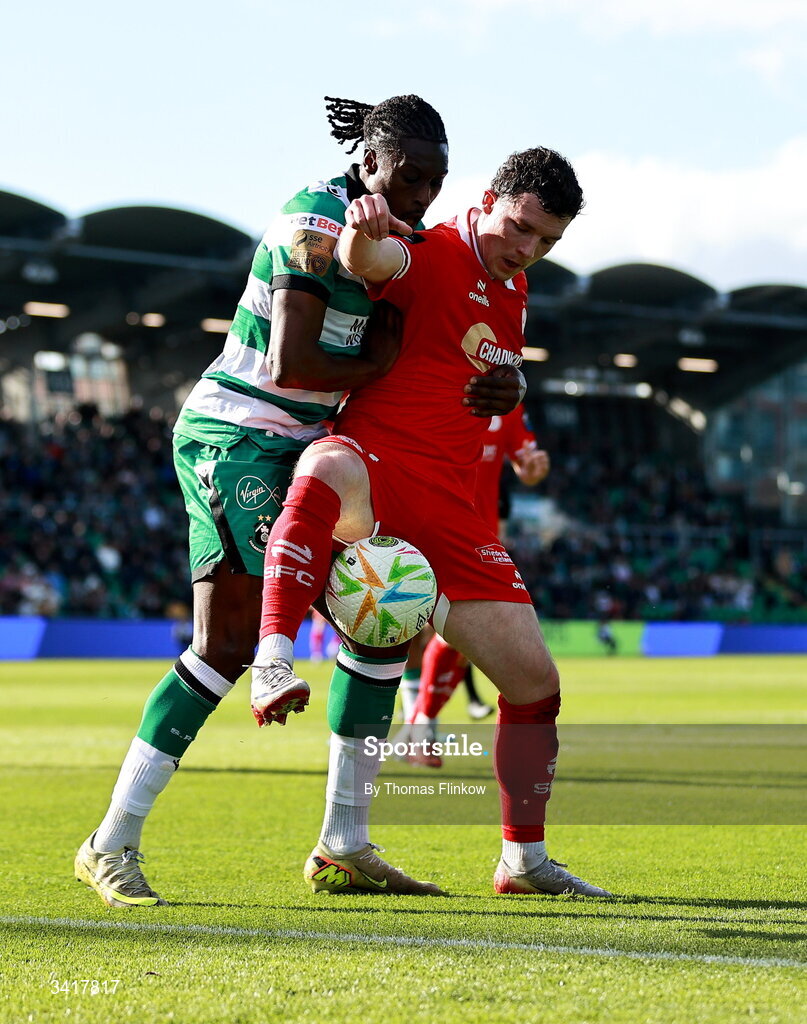 6 April 2026; Ali Coote of Shelbourne in action against Tunmise Sobowale of Shamrock Rovers during the SSE Airtricity Men's Premier Division match between Shamrock Rovers and Shelbourne at Tallaght Stadium in Dublin. Photo by Thomas Flinkow/Sportsfile