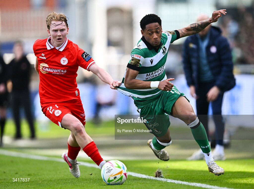 6 April 2026; Maleace Asamoah of Shamrock Rovers has his jersey pulled by Jack Henry-Francis of Shelbourne during the SSE Airtricity Men's Premier Division match between Shamrock Rovers and Shelbourne at Tallaght Stadium in Dublin. Photo by Piaras Ó Mídheach/Sportsfile