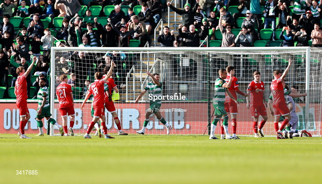 6 April 2026; Roberto Lopes of Shamrock Rovers /cas1 during the SSE Airtricity Men's Premier Division match between Shamrock Rovers and Shelbourne at Tallaght Stadium in Dublin. Photo by Thomas Flinkow/Sportsfile