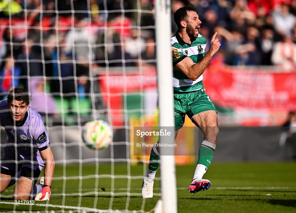 6 April 2026; Roberto Lopes of Shamrock Rovers celebrates scoring his side's first goal during the SSE Airtricity Men's Premier Division match between Shamrock Rovers and Shelbourne at Tallaght Stadium in Dublin. Photo by Piaras Ó Mídheach/Sportsfile