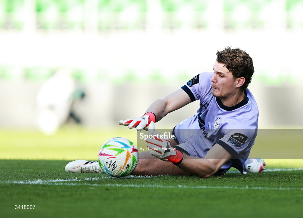 6 April 2026; Shelbourne goalkeeper Wessel Speel makes a save during the SSE Airtricity Men's Premier Division match between Shamrock Rovers and Shelbourne at Tallaght Stadium in Dublin. Photo by Thomas Flinkow/Sportsfile