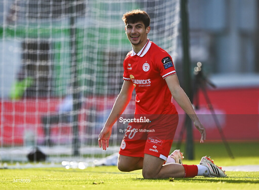 6 April 2026; Rodrigo Freitas of Shelbourne appeals for a penalty, that wasn't given, during the SSE Airtricity Men's Premier Division match between Shamrock Rovers and Shelbourne at Tallaght Stadium in Dublin. Photo by Piaras Ó Mídheach/Sportsfile