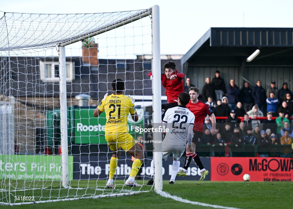 6 April 2026; Colm Whelan of Bohemians heads against the crossbar during the SSE Airtricity Men's Premier Division match between Bohemians and Waterford at Dalymount Park in Dublin. Photo by Paul Phelan/Sportsfile