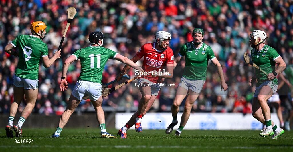 5 April 2026; Tim O'Mahony of Cork in action against Limerick players, from left, Adam English, Aidan O'Connor, William O'Donoghue and Cian Lynch during the Allianz Hurling League Division 1A final match between Limerick and Cork at TUS Gaelic Grounds in Limerick. Photo by Piaras Ó Mídheach/Sportsfile