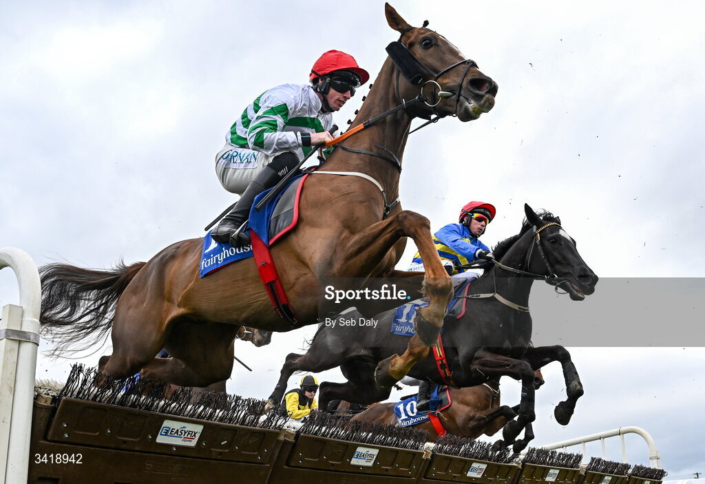 6 April 2026; Wackestone, with Jack Kennedy up, during the Farmhouse Foods Novice Handicap Hurdle on day three of the Fairyhouse Easter Festival at Fairyhouse Racecourse in Ratoath, Meath. Photo by Seb Daly/Sportsfile