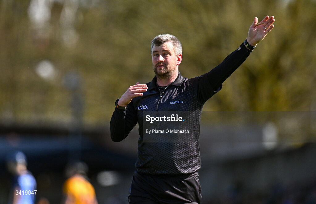 5 April 2026; Referee Thomas Walsh during the Allianz Hurling League Division 1B final match between Clare and Dublin at TUS Gaelic Grounds in Limerick. Photo by Piaras Ó Mídheach/Sportsfile