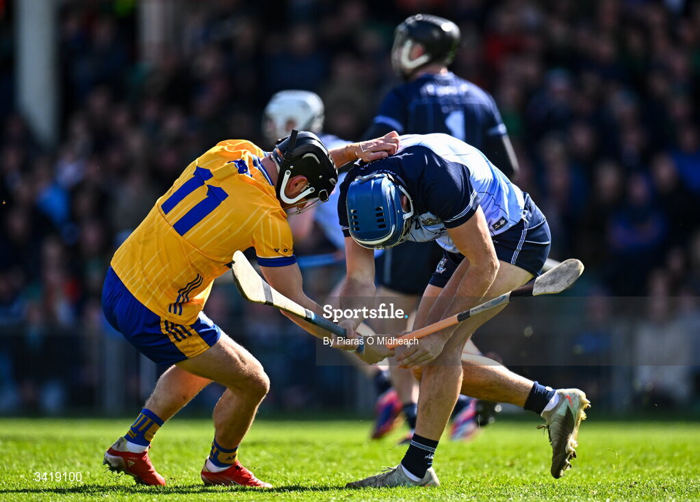 5 April 2026; Eoghan O'Donnell of Dublin and David Reidy of Clare tussle off the ball during the Allianz Hurling League Division 1B final match between Clare and Dublin at TUS Gaelic Grounds in Limerick. Photo by Piaras Ó Mídheach/Sportsfile
