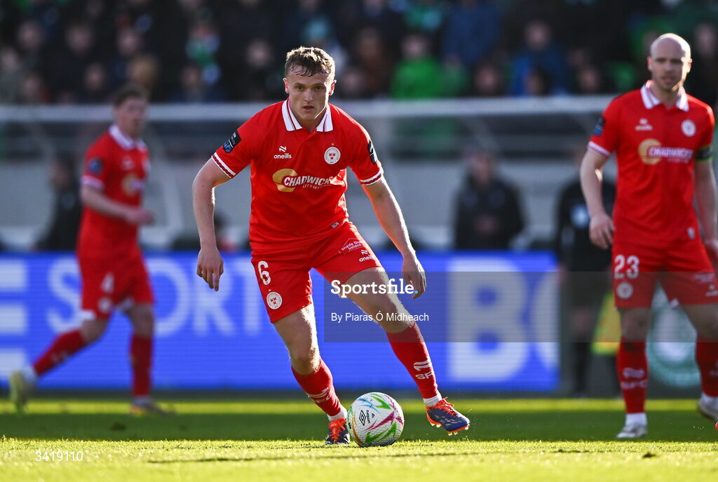 6 April 2026; JJ Lunney of Shelbourne during the SSE Airtricity Men's Premier Division match between Shamrock Rovers and Shelbourne at Tallaght Stadium in Dublin. Photo by Piaras Ó Mídheach/Sportsfile
