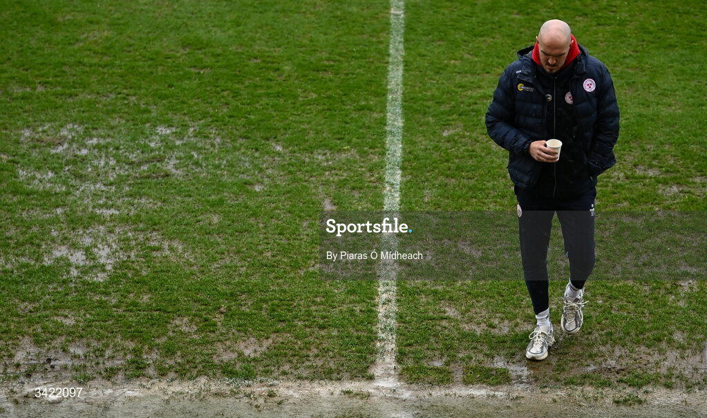 10 April 2026; Shelbourne head coach Joey O'Brien walks the pitch before the SSE Airtricity Men's Premier Division match between Galway United and Shelbourne at Eamonn Deacy Park in Galway. Photo by Piaras Ó Mídheach/Sportsfile
