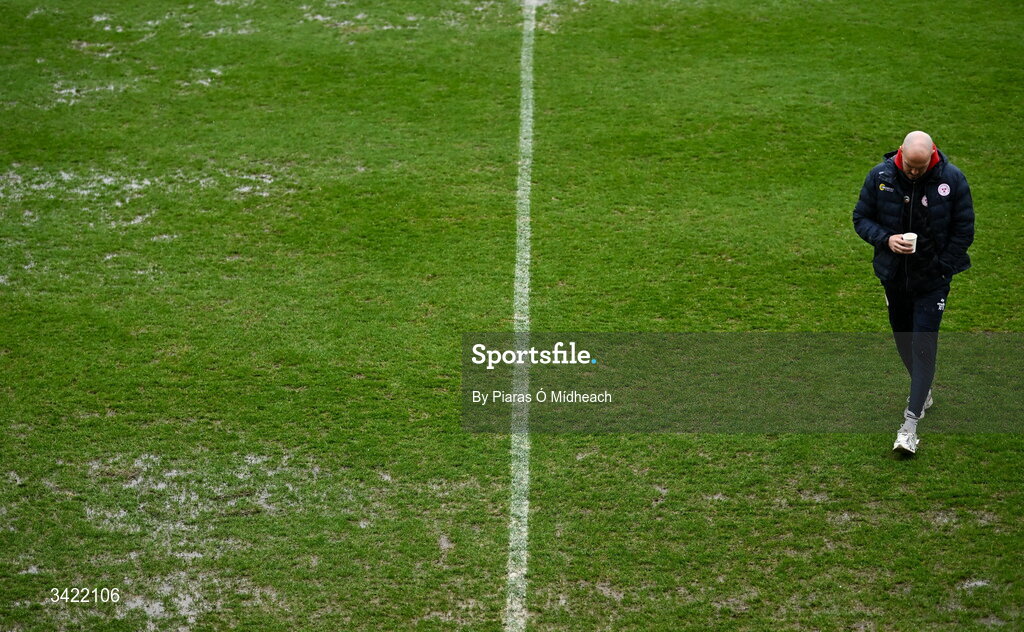 10 April 2026; Shelbourne head coach Joey O'Brien walks the pitch before the SSE Airtricity Men's Premier Division match between Galway United and Shelbourne at Eamonn Deacy Park in Galway. Photo by Piaras Ó Mídheach/Sportsfile