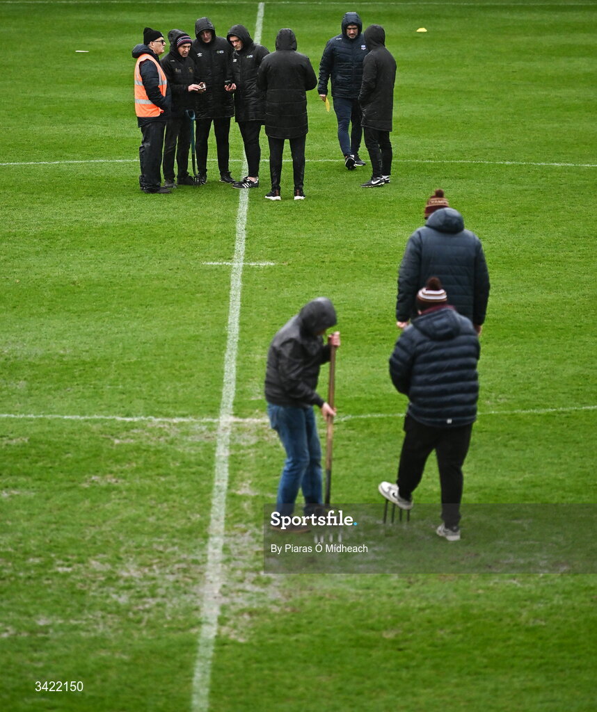 10 April 2026; Match officials and Galway United officials during a pitch inspection before the SSE Airtricity Men's Premier Division match between Galway United and Shelbourne at Eamonn Deacy Park in Galway. Photo by Piaras Ó Mídheach/Sportsfile