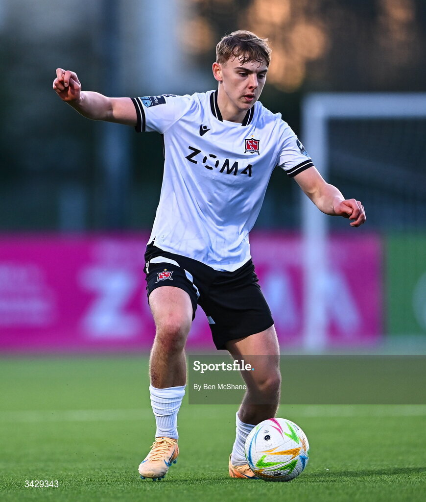 17 April 2026; Ronan Teahan of Dundalk during the SSE Airtricity Men's Premier Division match between Dundalk and Galway United at Oriel Park in Dundalk, Louth. Photo by Ben McShane/Sportsfile