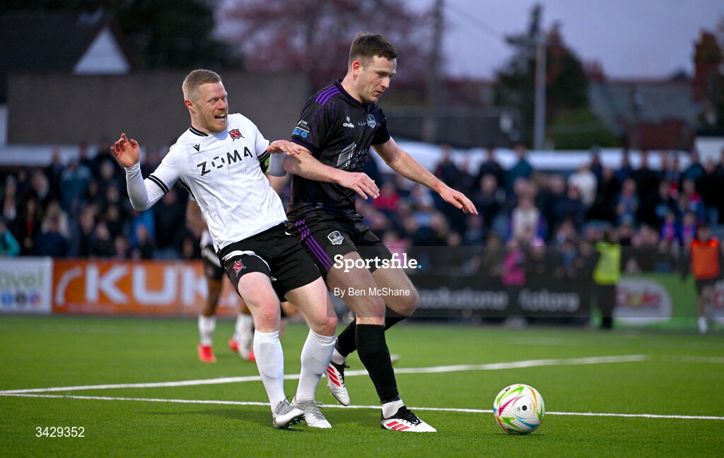 17 April 2026; Killian Brouder of Galway United in action against Daryl Horgan of Dundalk during the SSE Airtricity Men's Premier Division match between Dundalk and Galway United at Oriel Park in Dundalk, Louth. Photo by Ben McShane/Sportsfile