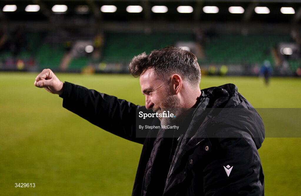 17 April 2026; Shamrock Rovers manager Stephen Bradley celebrates after the SSE Airtricity Men's Premier Division match between Shamrock Rovers and Bohemians at Tallaght Stadium in Dublin. Photo by Stephen McCarthy/Sportsfile