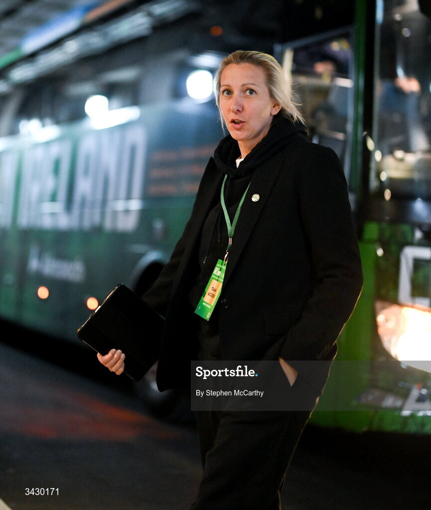 18 April 2026; Republic of Ireland head coach Carla Ward arrives before the 2027 FIFA Women’s World Cup Qualifier match between Republic of Ireland and Poland at the Aviva Stadium in Dublin. Photo by Stephen McCarthy/Sportsfile