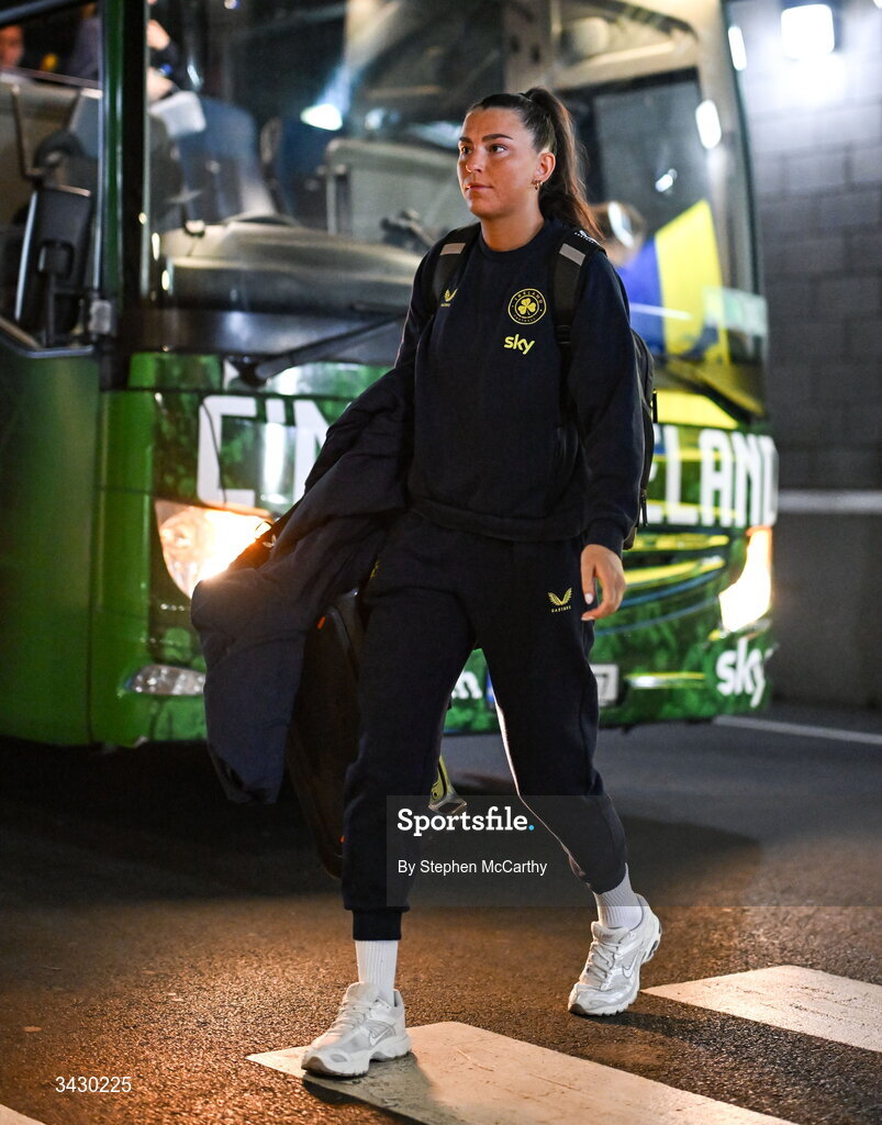 18 April 2026; Maria Reynolds of Republic of Ireland arrives before the 2027 FIFA Women’s World Cup Qualifier match between Republic of Ireland and Poland at the Aviva Stadium in Dublin. Photo by Stephen McCarthy/Sportsfile