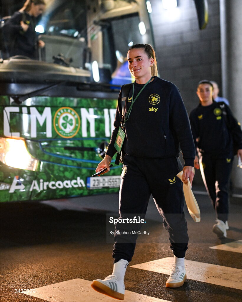 18 April 2026; Chloe Mustaki of Republic of Ireland arrives before the 2027 FIFA Women’s World Cup Qualifier match between Republic of Ireland and Poland at the Aviva Stadium in Dublin. Photo by Stephen McCarthy/Sportsfile