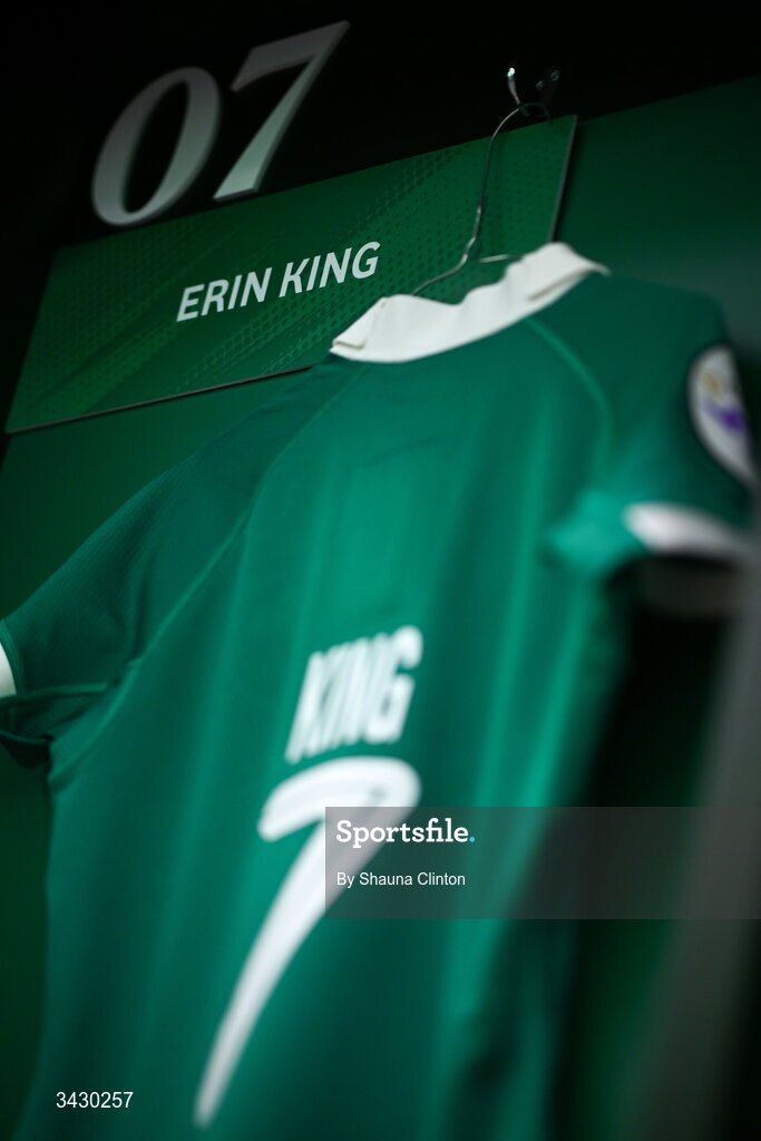 18 April 2026; The jersey of Ireland captain Erin King is seen hanging in the dressing-room ahead of the Women's Six Nations Rugby Championship match between Ireland and Italy at Dexcom Stadium in Galway. Photo by Shauna Clinton/Sportsfile