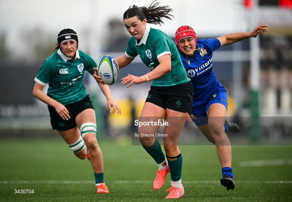 18 April 2026; Niamh Murphy of Ireland in action against Elisa Cecati of Italy during the Women's U21 Six Nations Series match between Ireland and Italy at Dexcom Stadium in Galway. Photo by Shauna Clinton/Sportsfile