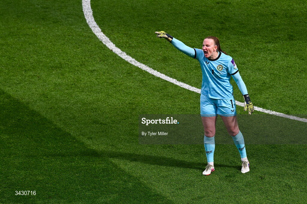 18 April 2026; Republic of Ireland goalkeeper Courtney Brosnan during the 2027 FIFA Women’s World Cup Qualifier match between Republic of Ireland and Poland at the Aviva Stadium in Dublin. Photo by Tyler Miller/Sportsfile