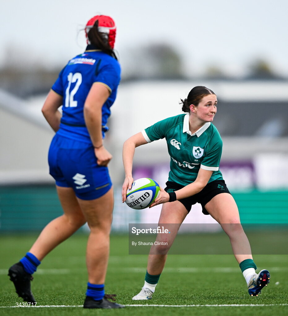18 April 2026; Ellie O'Sullivan-Sexton of Ireland in action against Elisa Cecati of Italy during the Women's U21 Six Nations Series match between Ireland and Italy at Dexcom Stadium in Galway. Photo by Shauna Clinton/Sportsfile