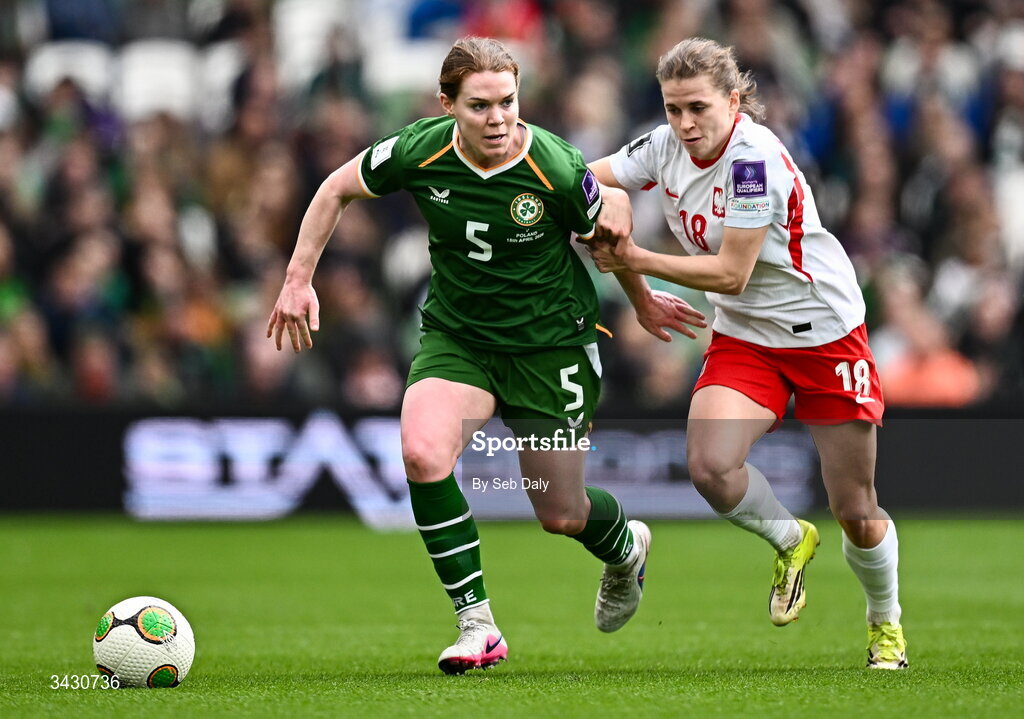 18 April 2026; Aoife Mannion of Republic of Ireland in action against Nadia Krezyman of Poland during the 2027 FIFA Women’s World Cup Qualifier match between Republic of Ireland and Poland at the Aviva Stadium in Dublin. Photo by Seb Daly/Sportsfile