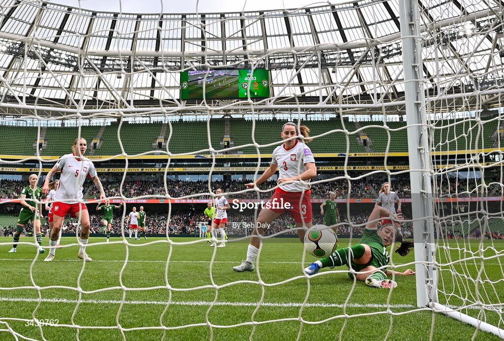 18 April 2026; Marissa Sheva of Republic of Ireland shoots to score her side's first goal during the 2027 FIFA Women’s World Cup Qualifier match between Republic of Ireland and Poland at the Aviva Stadium in Dublin. Photo by Seb Daly/Sportsfile