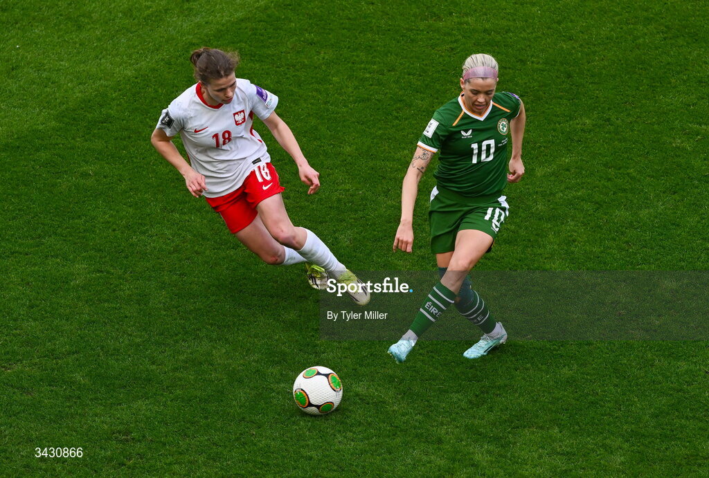 18 April 2026; Denise O'Sullivan of Republic of Ireland in action against Nadia Krezyman of Poland during the 2027 FIFA Women’s World Cup Qualifier match between Republic of Ireland and Poland at the Aviva Stadium in Dublin. Photo by Tyler Miller/Sportsfile