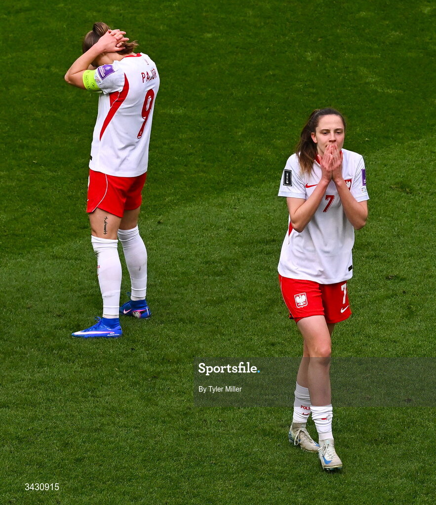 18 April 2026; Ewa Pajor, left, and Patrycja Sarapata react to a missed opportunity during the 2027 FIFA Women’s World Cup Qualifier match between Republic of Ireland and Poland at the Aviva Stadium in Dublin. Photo by Tyler Miller/Sportsfile