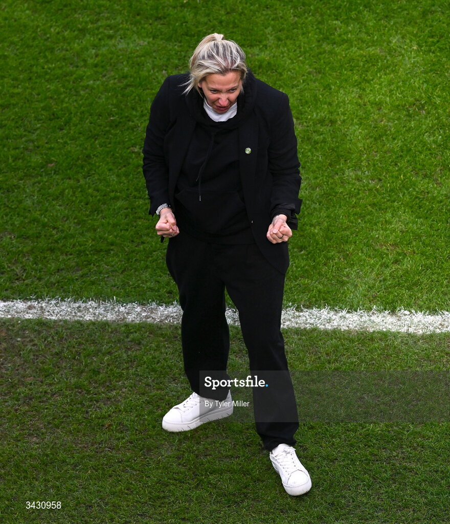 18 April 2026; Republic of Ireland head coach Carla Ward celebrates at the final whistle after the 2027 FIFA Women’s World Cup Qualifier match between Republic of Ireland and Poland at the Aviva Stadium in Dublin. Photo by Tyler Miller/Sportsfile