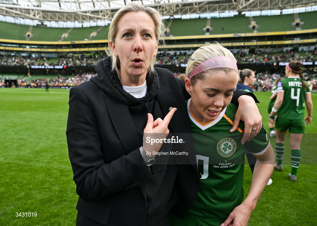 18 April 2026; Republic of Ireland head coach Carla Ward with Denise O'Sullivan after the 2027 FIFA Women’s World Cup Qualifier match between Republic of Ireland and Poland at the Aviva Stadium in Dublin. Photo by Stephen McCarthy/Sportsfile