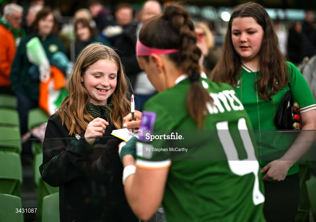 18 April 2026; Caitlin Hayes of Republic of Ireland signs autographs after the 2027 FIFA Women’s World Cup Qualifier match between Republic of Ireland and Poland at the Aviva Stadium in Dublin. Photo by Stephen McCarthy/Sportsfile