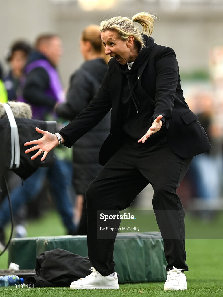 18 April 2026; Republic of Ireland head coach Carla Ward celebrates after the 2027 FIFA Women’s World Cup Qualifier match between Republic of Ireland and Poland at the Aviva Stadium in Dublin. Photo by Stephen McCarthy/Sportsfile