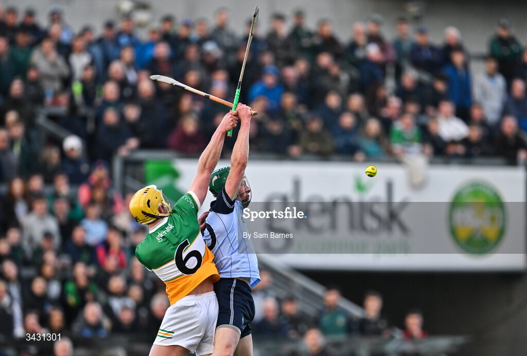 18 April 2026; Fergal Whitely of Dublin in action against Killian Sampson of Offaly during the Leinster GAA Senior Hurling Championship Round 1 match between Offaly and Dublin at Glenisk O'Connor Park in Tullamore, Offaly. Photo by Sam Barnes/Sportsfile