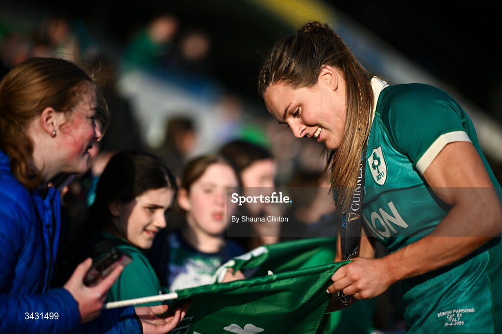 18 April 2026; Béibhinn Parsons Ireland with supporters after the Women's Six Nations Rugby Championship match between Ireland and Italy at Dexcom Stadium in Galway. Photo by Shauna Clinton/Sportsfile